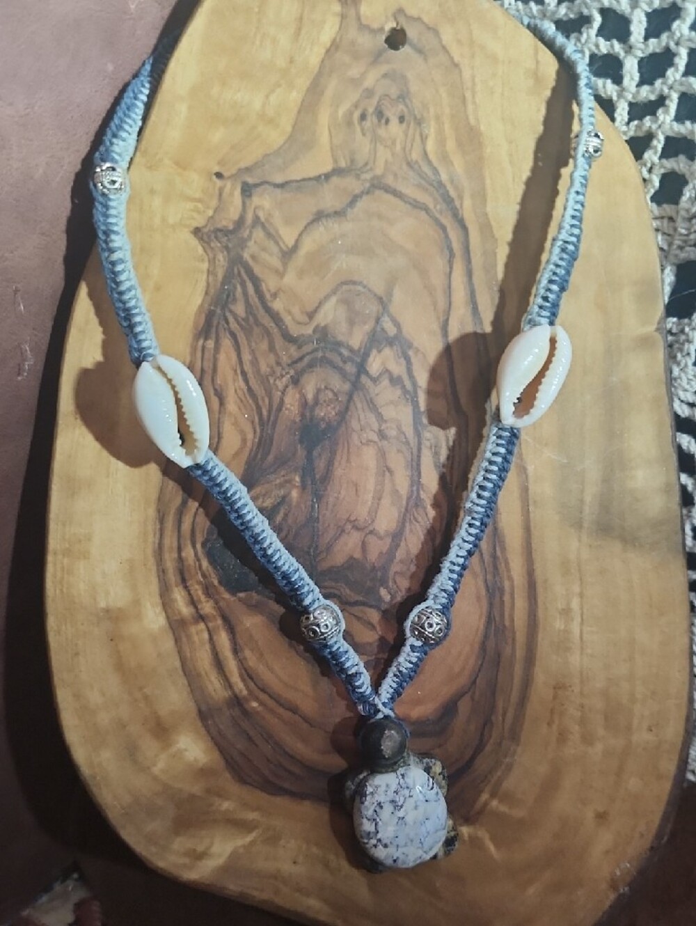⚡️Flash Sale⚡️Handmade Blue Shell & Turtle Pendant Macrame Necklace - Picture 4 of 7